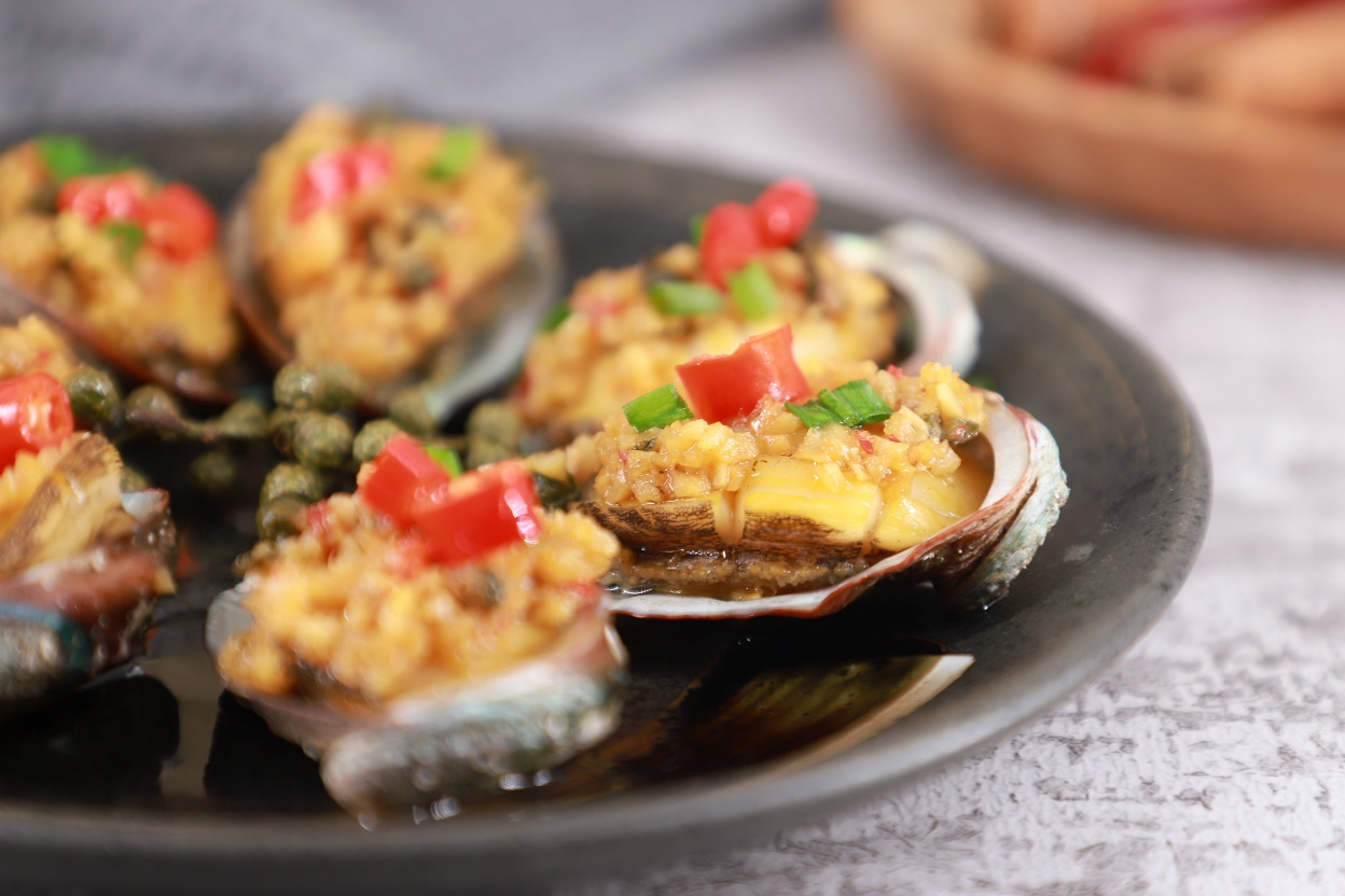 藤椒鮑魚(yú) 藤椒鮑魚(yú)